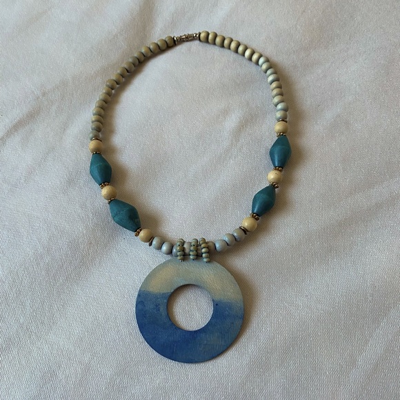Beach Tone Vintage Jewelry - Picture 1 of 5